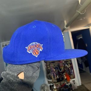 NY KNICKS HAT